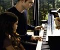 renesmee with the piano.jpg